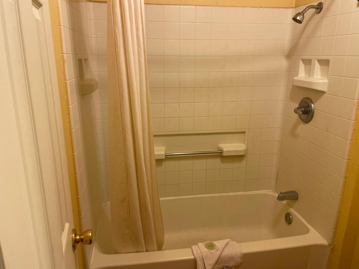 Dilley Executive Inn Экстерьер фото